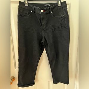 Women’s size 12 black d.jeans ankle length red stitching